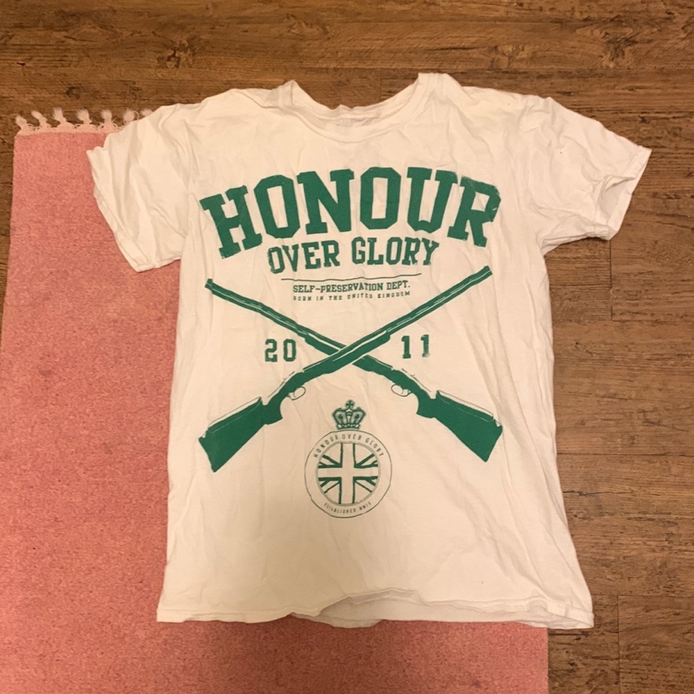 Honour Over Glory White Short Sleeve Graphic Tee